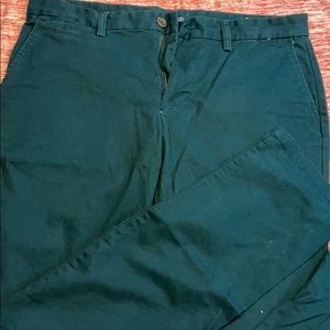 Men’s Ultimate Slim Built-in Flex Khakis